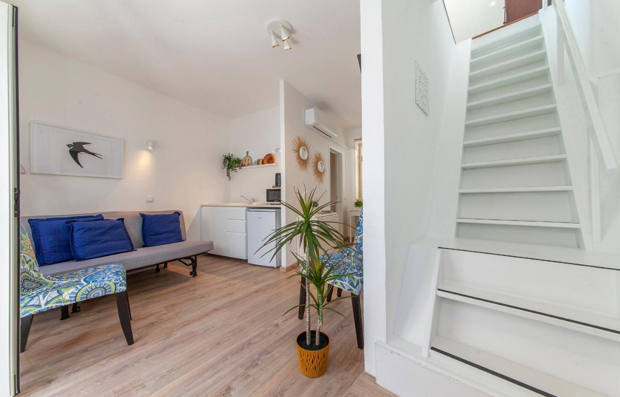 B48 - Olive Tree Street 2 Bed Flat Apartment Lagos Luaran gambar